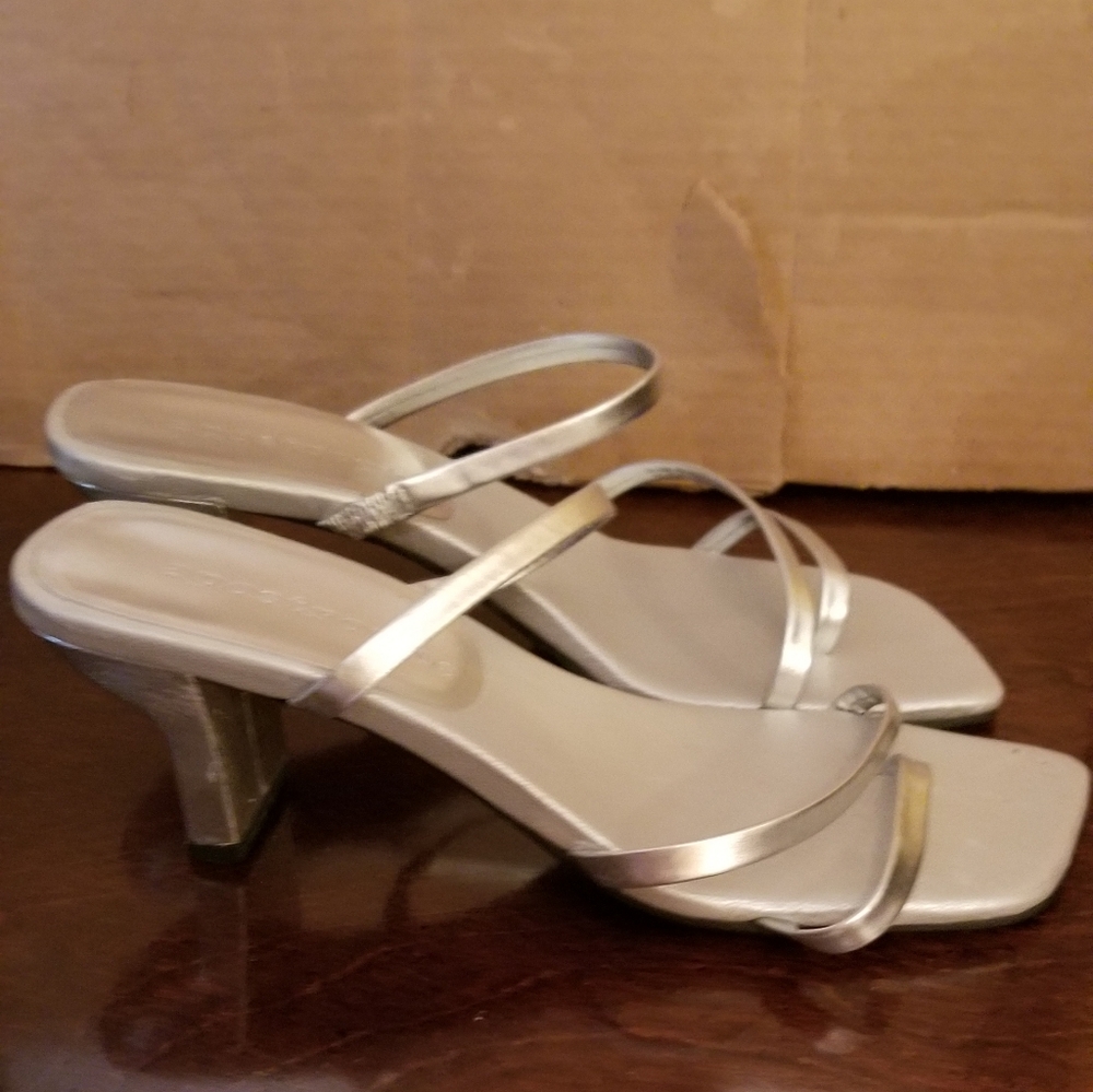 Shoes - Picture 2 of 2